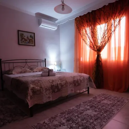 Xrysa's House * Aridaia