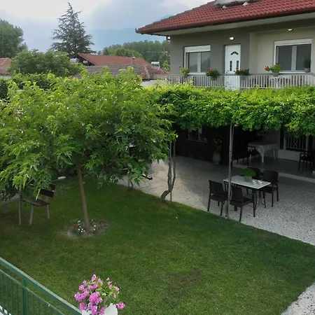 Apartment Xrysa's House Aridaia