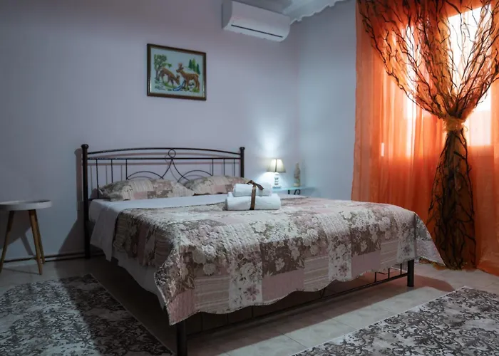 Xrysa's House Appartement Aridaía